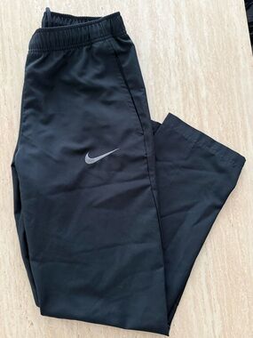 Nike Women’s Black Striaght Leg Track Pants Size: M Y2K Sporty🖤